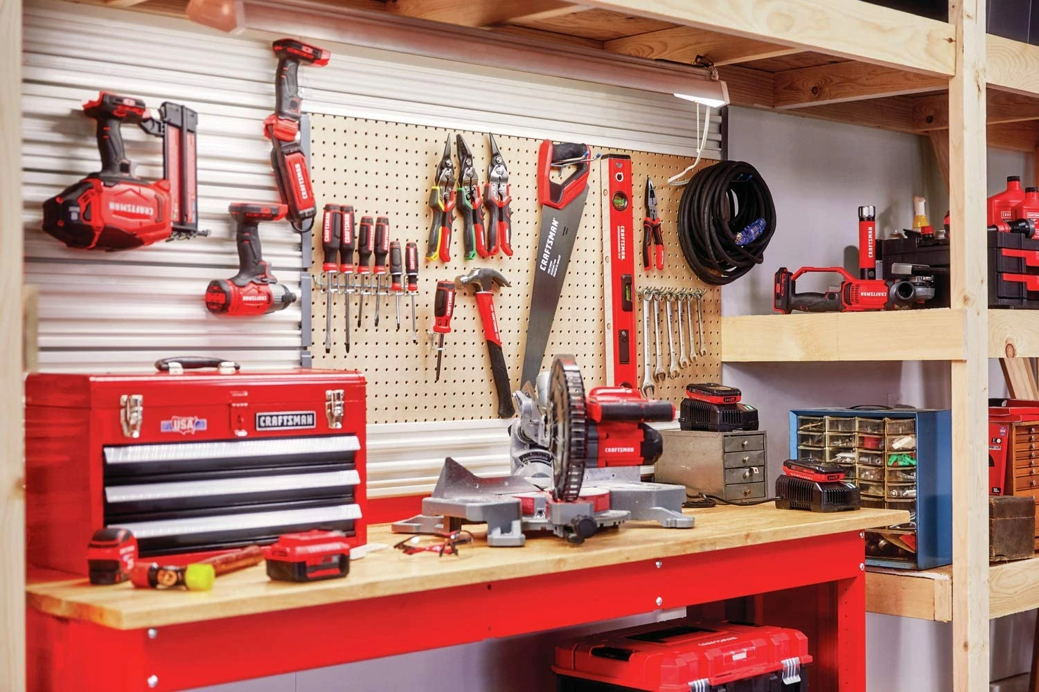 Craftsman Hammer, Fiberglass, 16 oz. (CMHT51398) 4 Craftsman Hammer, Fiberglass, 16 oz. (CMHT51398) - Image 4